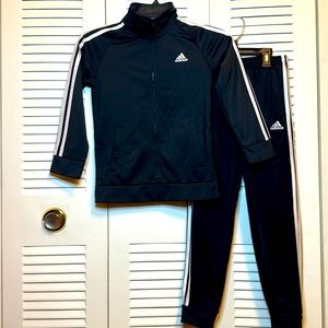 Boys adidas set size 7